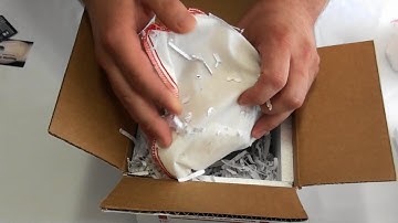 Unboxing 2 New Ball Pythons! Oh So Pretty!!!