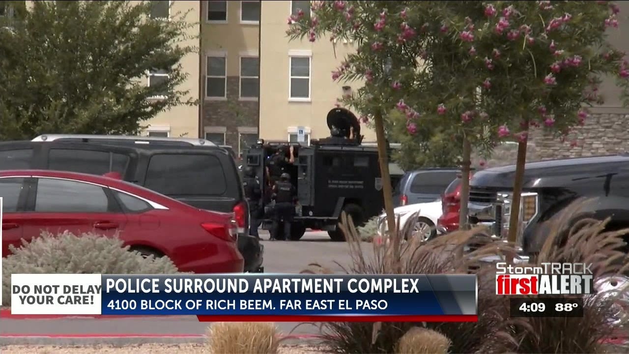 SWAT standoff in far east El Paso - YouTube