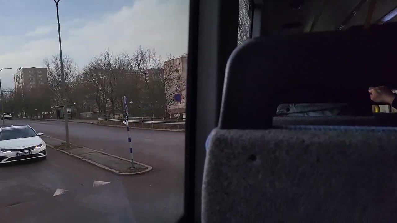 Linje 514 Sollentuna station-Kista centrum med VR 8022