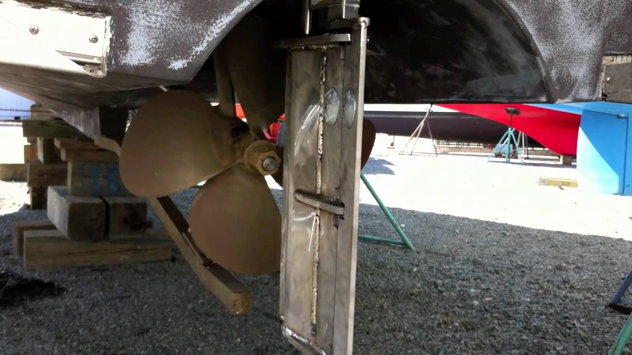 Articulating Rudder on a Mainship 34T YouTube