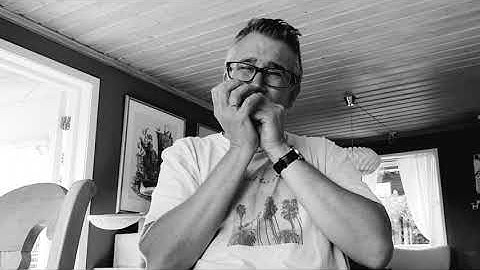 BLUES ON A POWERBENDER HARMONICA