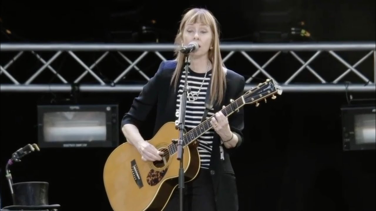 Suzanne Vega - Flying with Angels - Suzanne Vega - Flying with