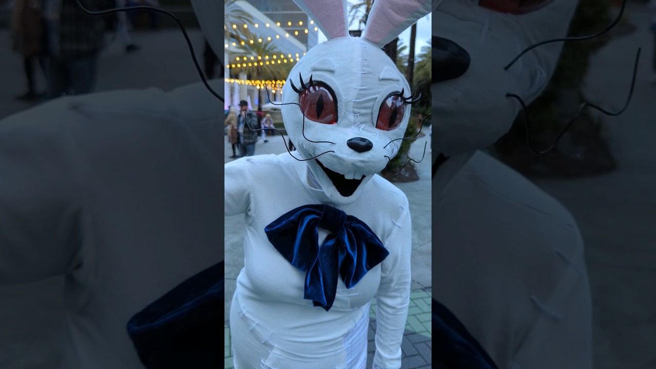 VANNY?! Five Nights at Freddy's Cosplay #fnaf #fnafcosplay #fivenightsatfreddys