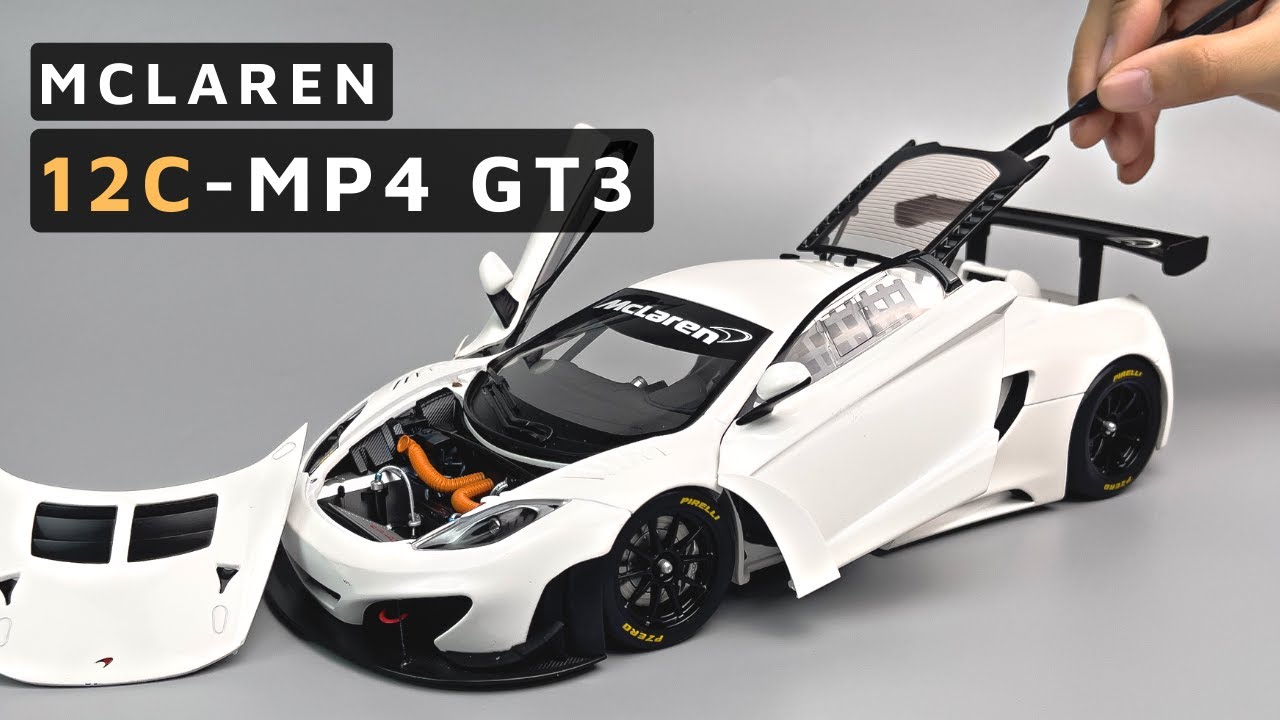 自動車 1/18 AUTOart McLAREN 12C GT3 #0001 AUTOart 1/18 McLaren MP4-12C GT3 (dark blue), Figures