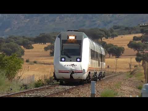 Renfe Media Distancia - 599.041 en el ferrocarril histórico Madrid Badajoz a su paso por Almorchón