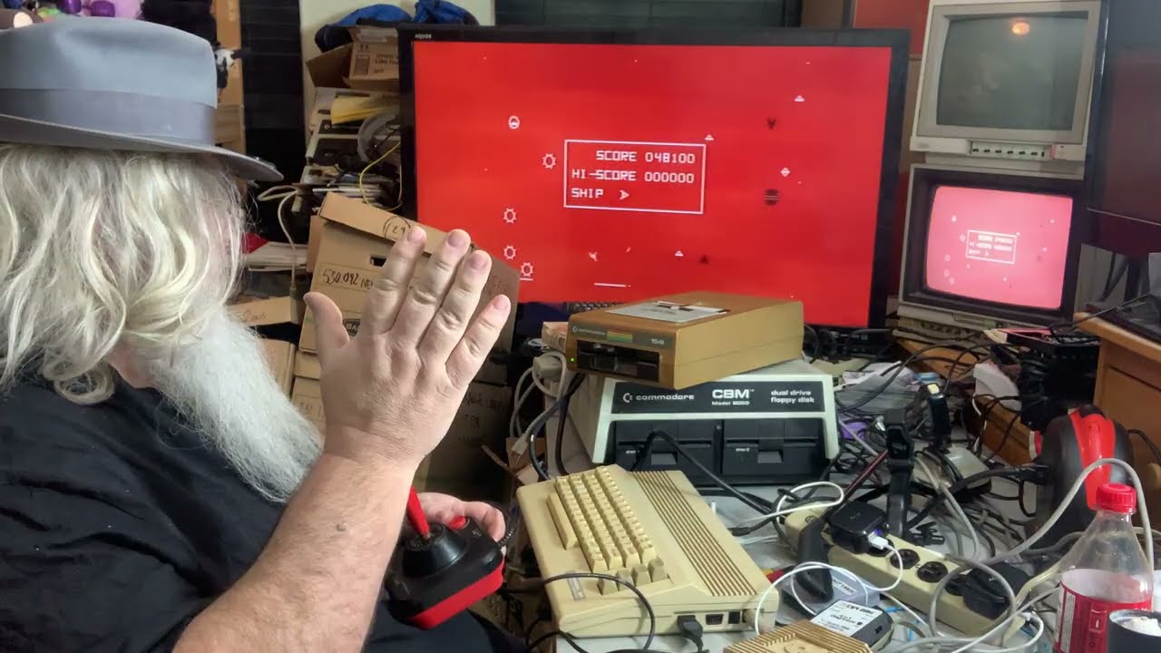 World Of Commodore - Игра на джойстике Vic-20 Omega Race - Организация, сортировка, размышления -...