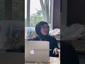 Kebebasan pribadi karyawan terancam cuma gara gara pake hijab 😔Spill pengalaman aneh di kantor