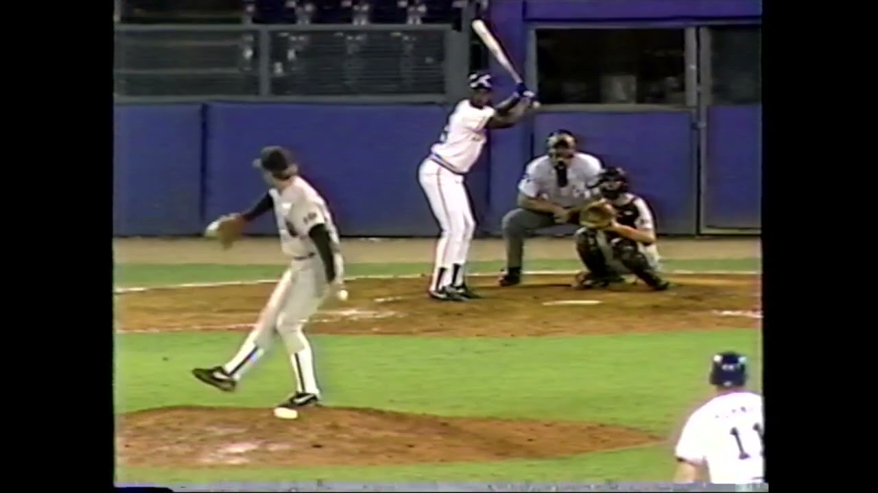 Replay of Gerald Perry HR vs SD 9/22/86