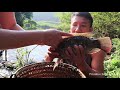 Survival skills: Smart Girl Catch Fish With Basket - Unique Fish Trap