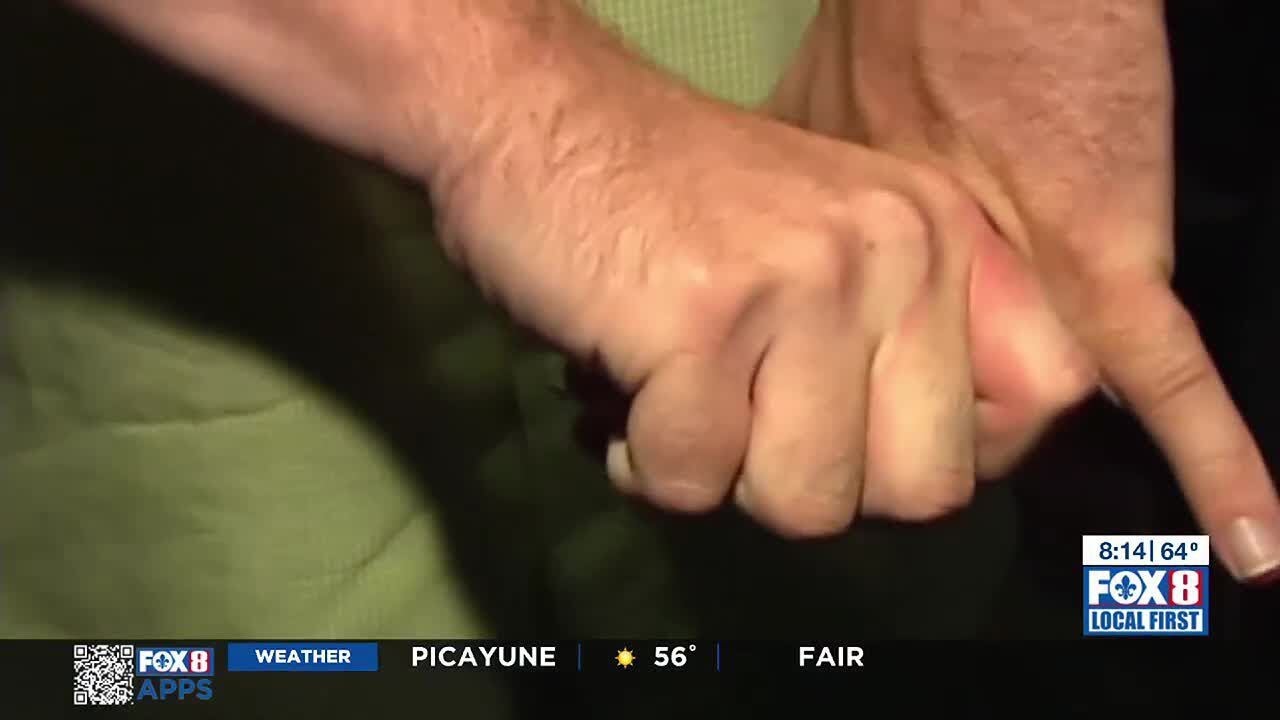 Dr Griggs: Is cracking your knuckles bad for you?