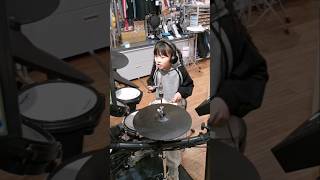 小2女子のドラム🥁そろそろ始めようかな🤩#ドラム #ドラム叩いてみた #ドラム女子 ゆうりTV
