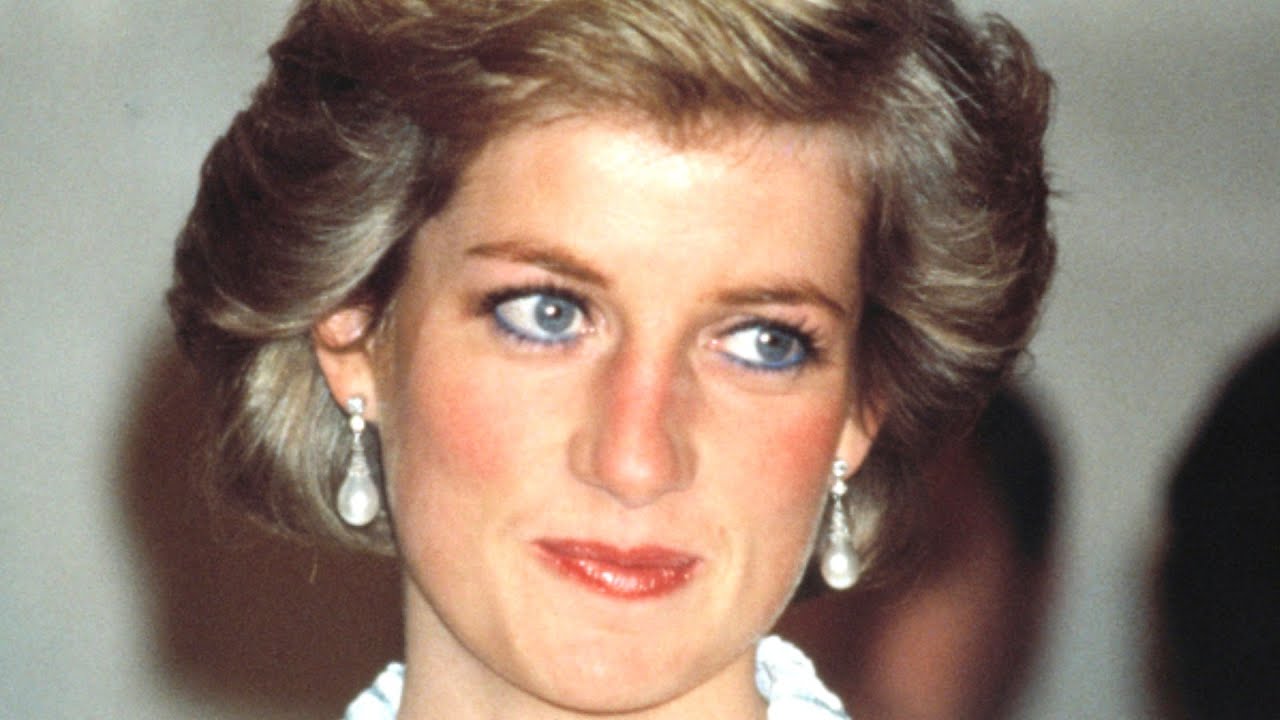 Here's How The Royals Reacted To Diana's Death