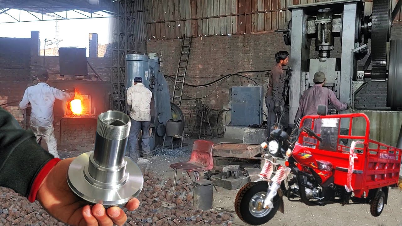 How to Make 150 CC Loader Rickshaw Rear Wheel Hub | Rear Differential Spindle