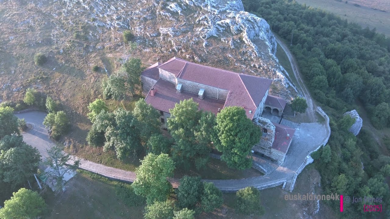 OROKO SANTUTEGIA / SANTUARIO DE ORO - Drone / Dron - PAÍS  VASCO / EUSKAL HERRIA (euskaldrone4k)