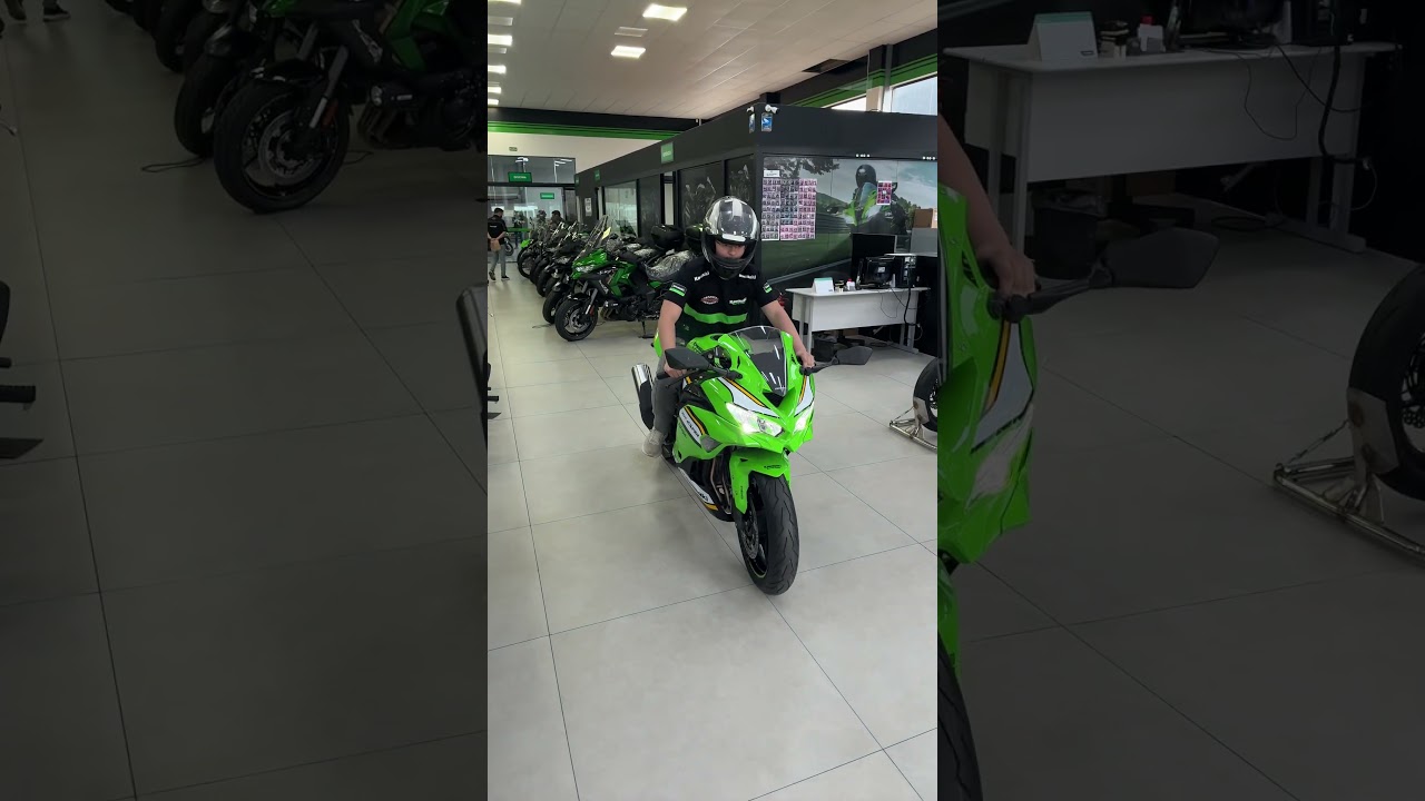 ZX 4RR zero, tirando da concessionária. #zx4rr #zerokm - YouTube