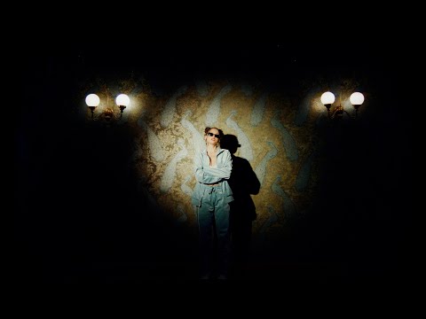 Nina Chuba - Tracksuit Velours (Official Music Video)