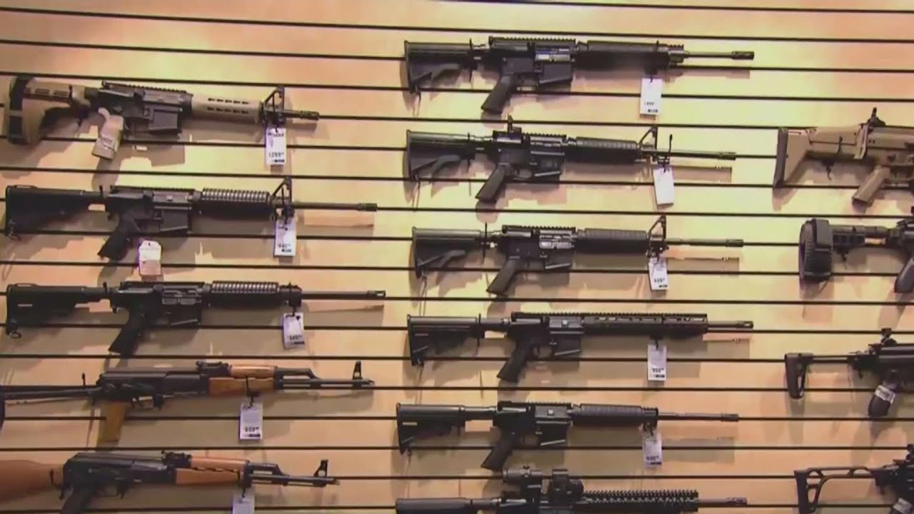 Illinois House passes bill to ban sale of assault weapons