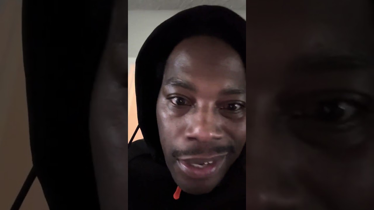 I kEEPS THE PARTY cRACkIN