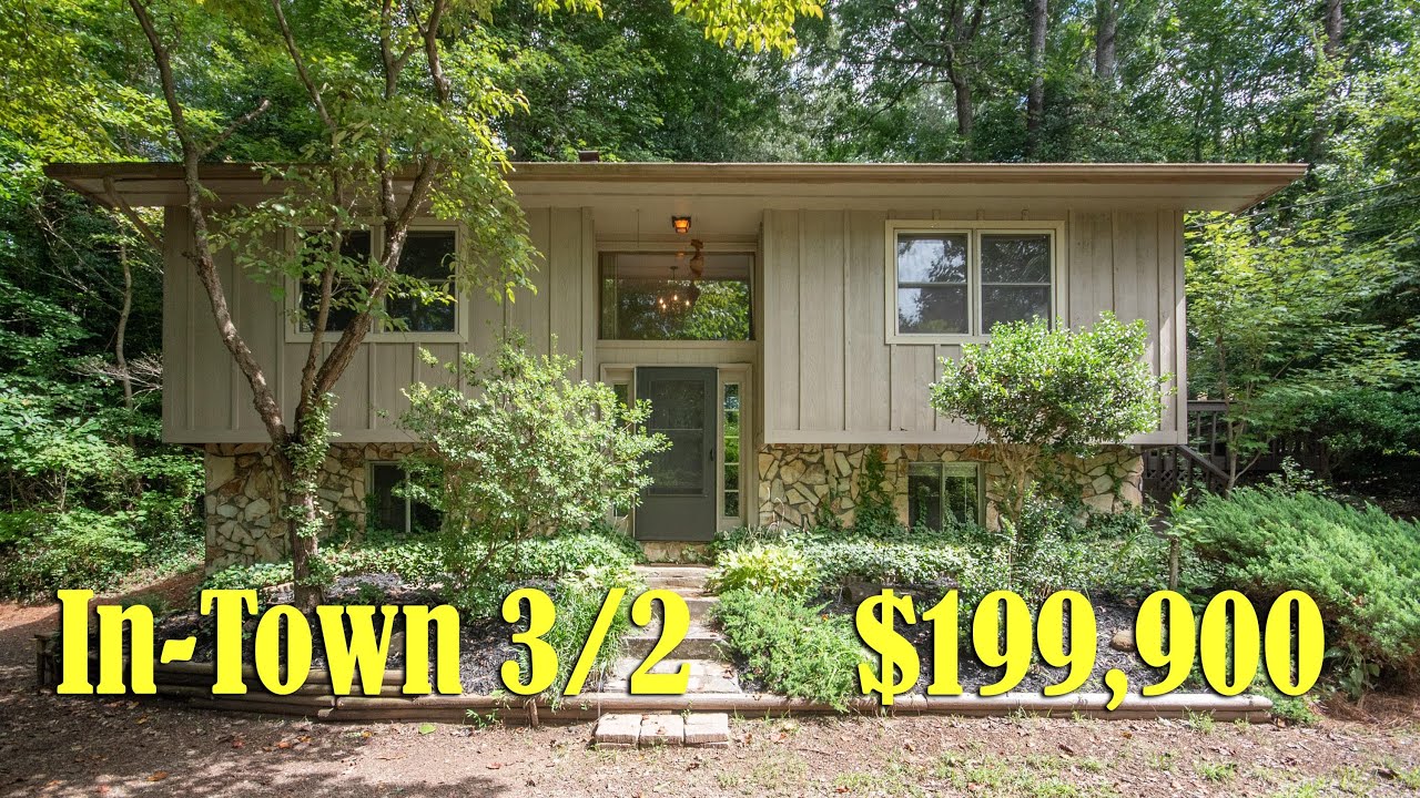 SOLD Affordable 3/2 Home in City Limits of Franklin NC w/MidCentury