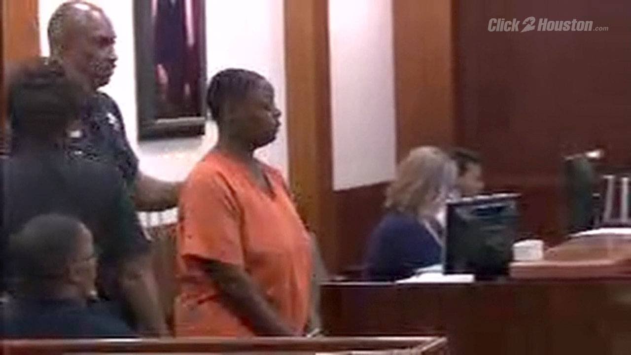 Mom accused of drowning 2 kids, hiding bodies under house appears in ...