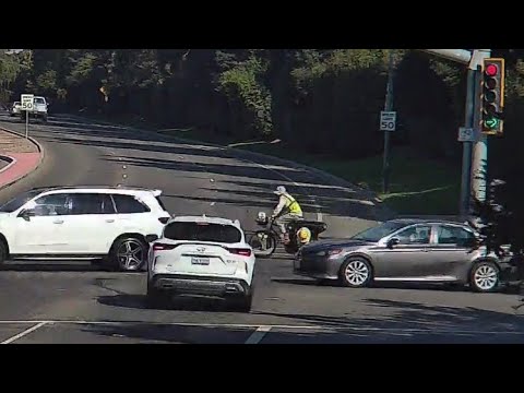 Chaos On The Road & Red Light Runner Compilation - YouTube