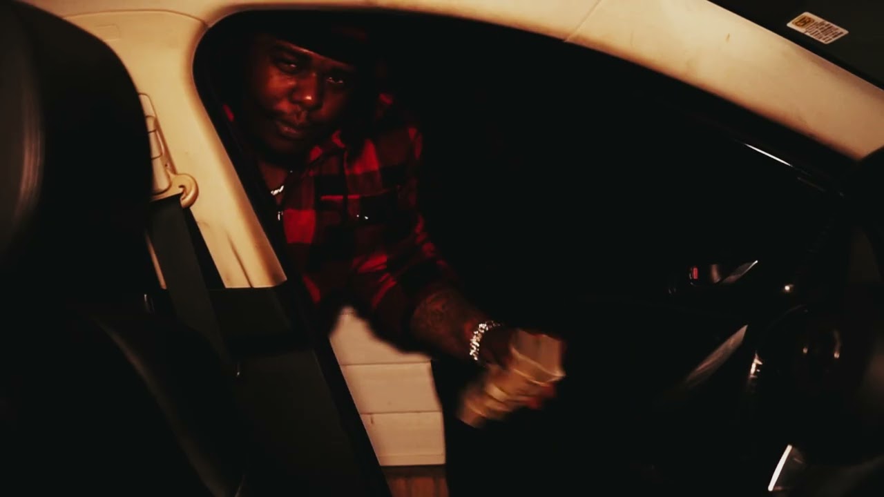 DonSix - ROOF (Official Music Video) adlı videoyu YouTube'da izle DonSix - ROOF (Official Music Video) adlı videoyu YouTube'da izle