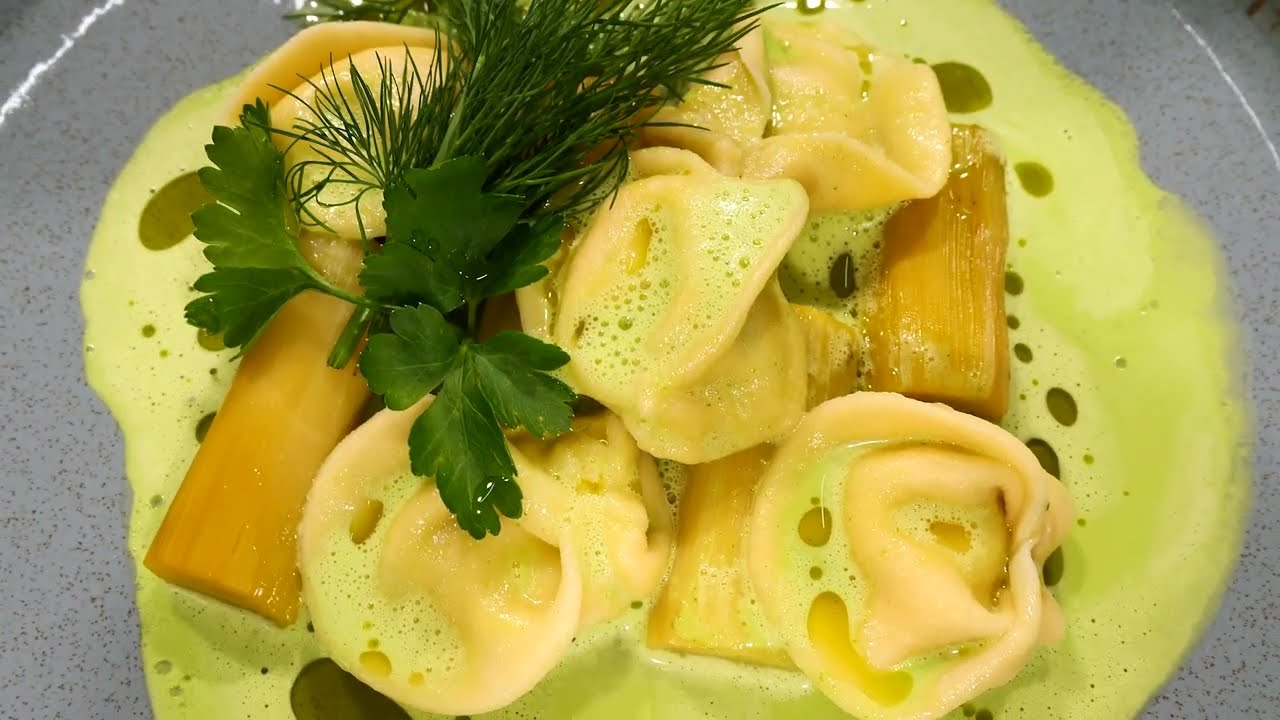 Selbstgemachte Ravioli mit einer Füllung aus Forelle und Ricotta - Frühlingsrezept