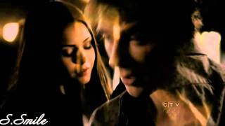 Stefan/Elena/Damon - Back to me
Tringle: Stefan/Elena/Damon
TVShow: Vampire Diaries
Song: Back to me
Artist: The All-american Reject
Storyline: Elena is friends with both brothers. But Damon and Stefan are in love with her. Then she decides to dating Damon. But Stefan knows that one day shell come back to him:) Stefan/Elena/Damon - Back to me