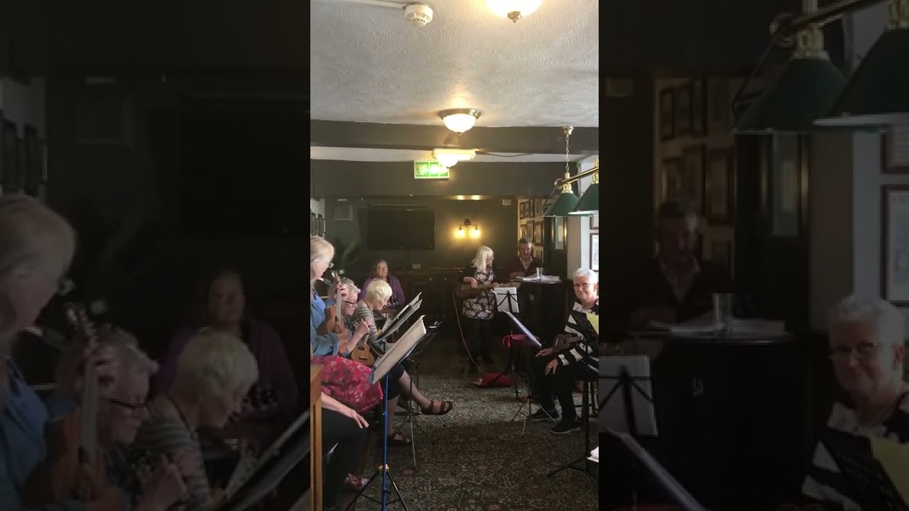 Live music, Golden Lion Pub in Lancaster. 