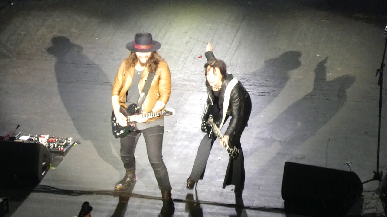 Halestorm " Vicious + Love Bites  " O2 Academy, Brixton, London, 28-9-18