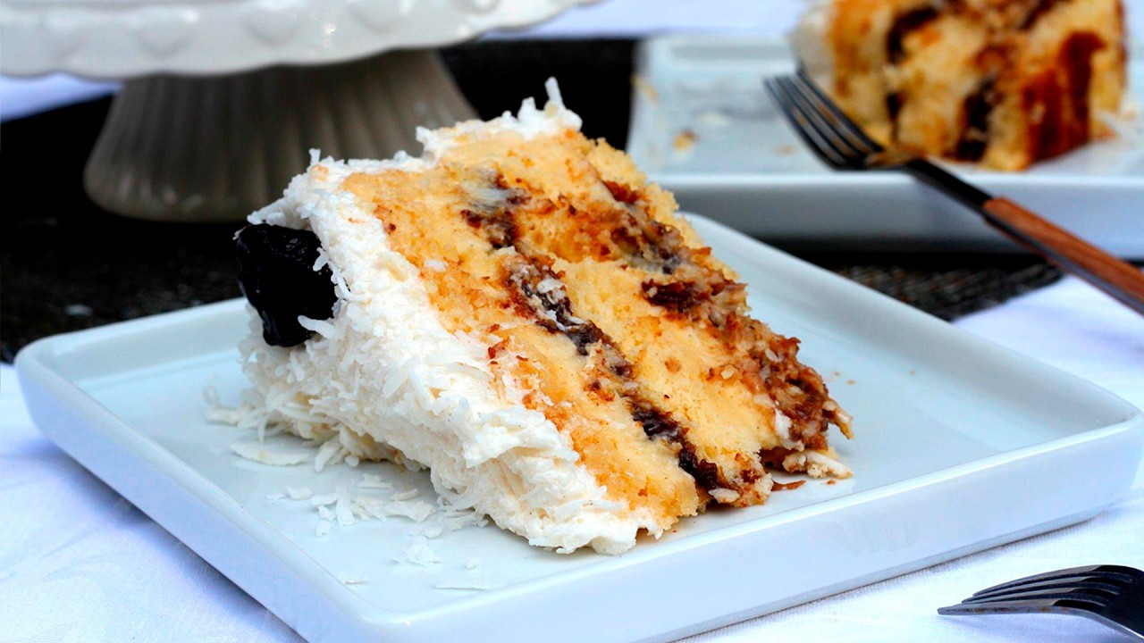 Bolo de Aniversário Sem Glúten Sem Lactose Olho de Sogra (Ameixa com Coco)