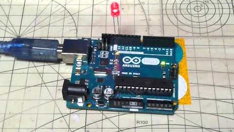 Arduino Uno R3設定　Lチカ