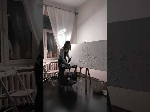 Барельеф на холсте