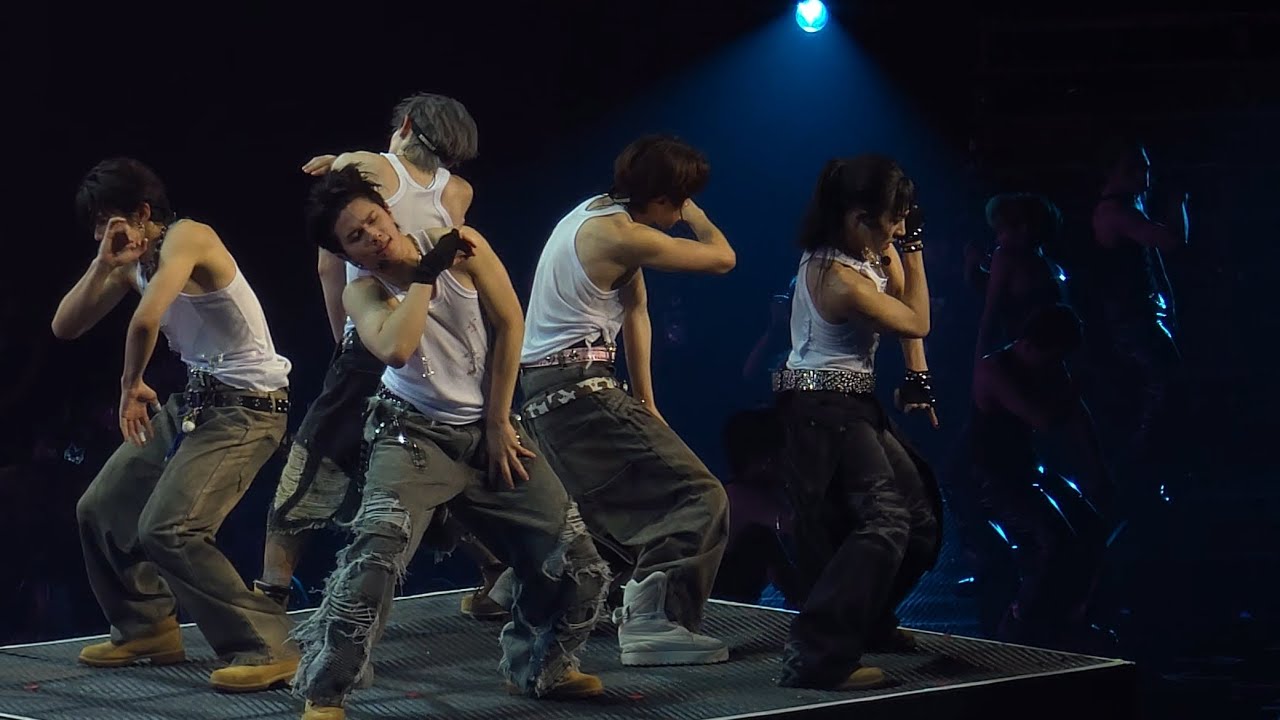 ฉ่ำ(CHARM) - LYKN | #LYKNDuskandDawnConcertD1 