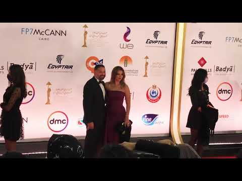 أمير شاهين وزوجته في أول ظهور بعد شهر العسل في مهرجان القاهرة السينمائي