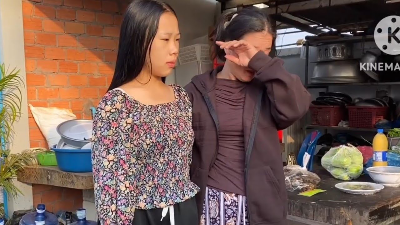 Niam twb hlub hlub iab kawg li lawm thiab iab puas tu siab rau niam 