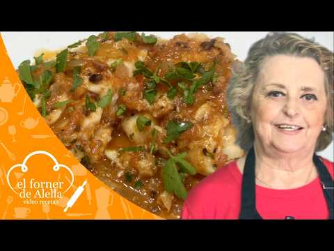 Hake loins with tomato sauce