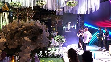 Ban nhạc nước ngoài biểu diễn trong tiệc cưới