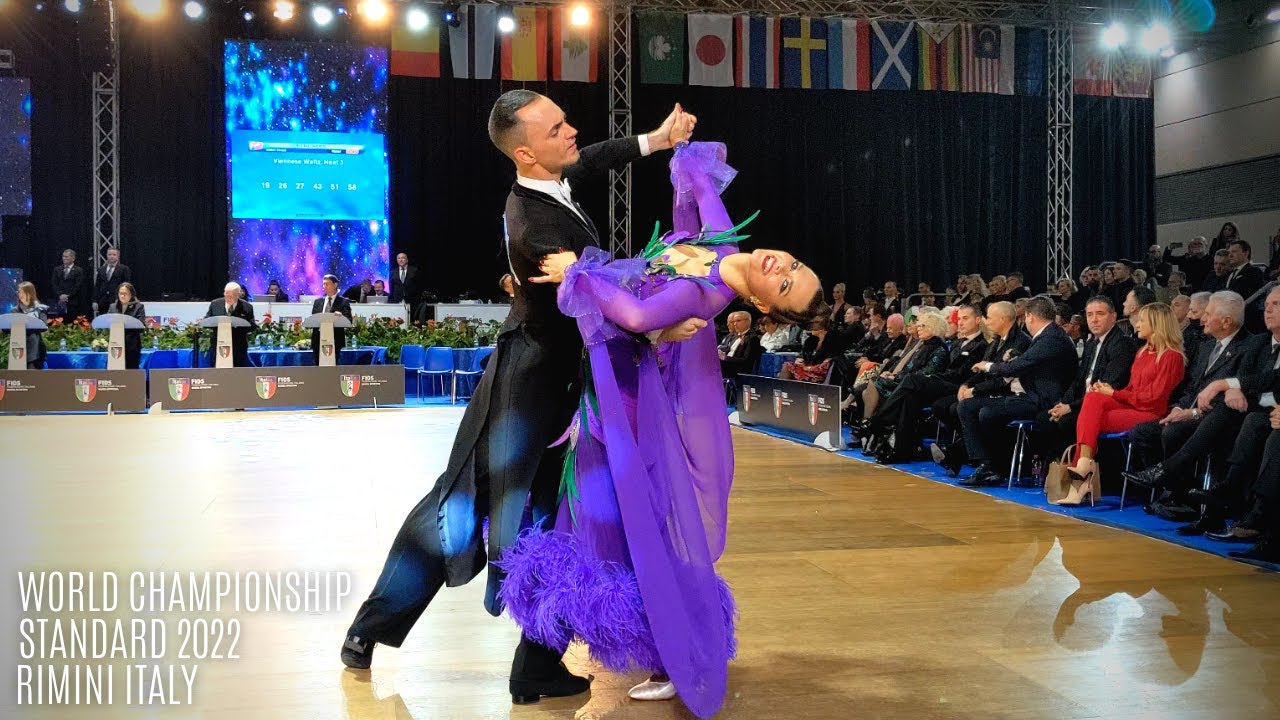 VIENNESE WALTZ ダンススポーツ教本　WDSF VIENNESE WALTZ ダンススポーツ教本 WDSF - メルカリ