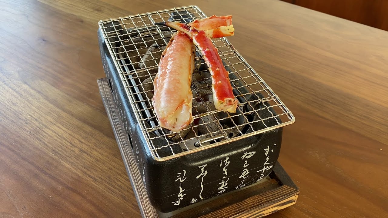 ただ、タラバ蟹を焼いてた