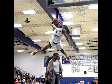 Jumped OVER HIS PARENTS To Win Dunk Contest!👪#shorts