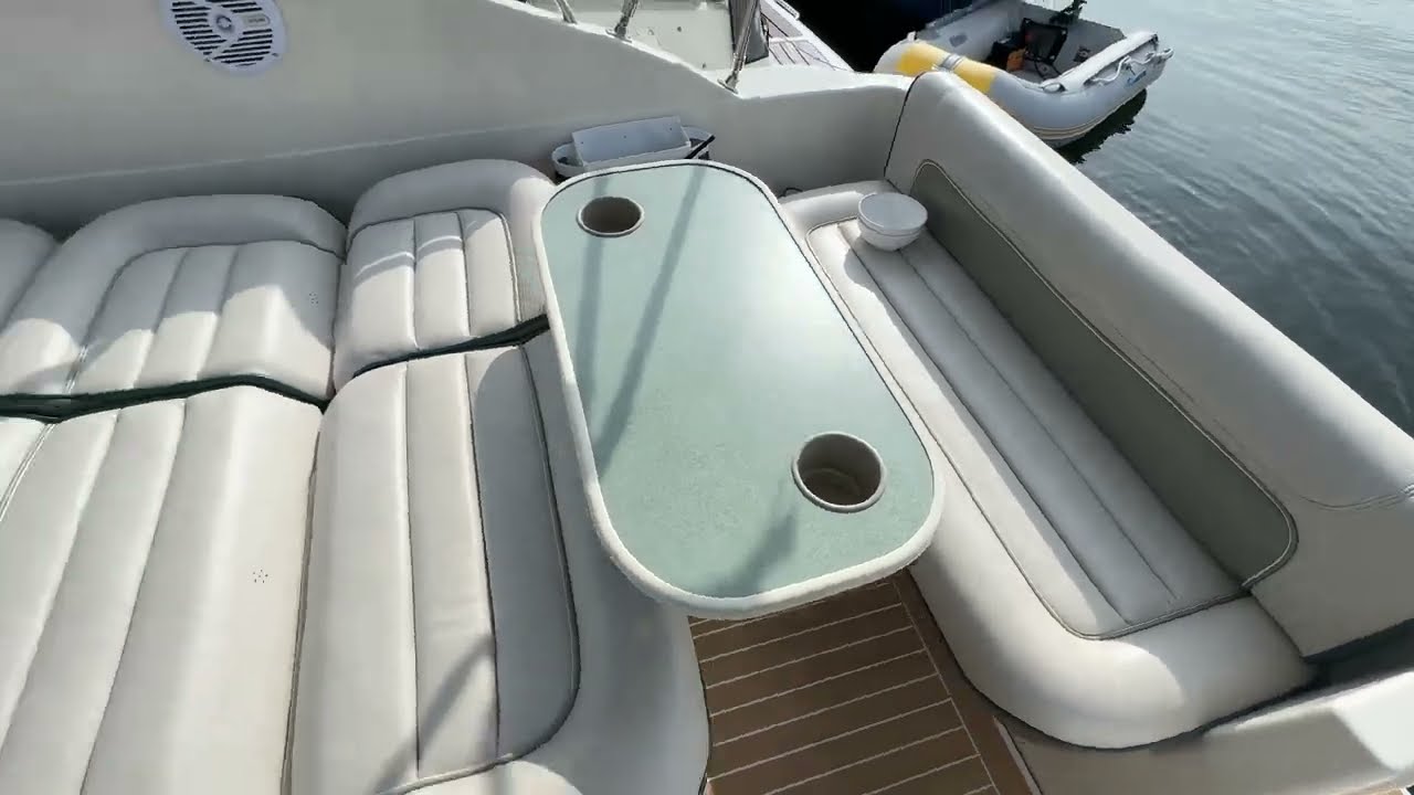 Maxum 2400 SCR Vorstellungsvideo V6 Teak 3 5 T Trailer Bugstrahl Ankerwinsch