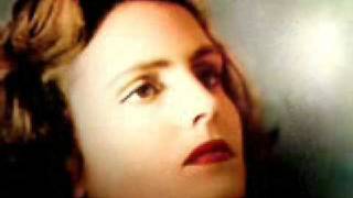 Watch Amalia Rodrigues A Chave Da Minha Porta video