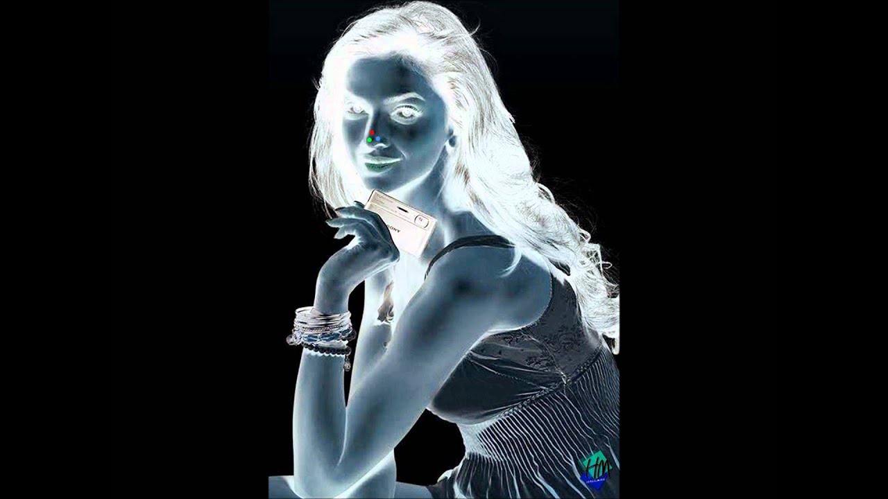 Optical illusion-Stare At The Dot! 