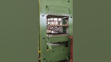 Rubber granules solid wheels making press/Rubber powder tyres vulcanizing press