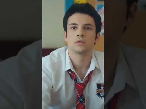 شاغري يغضب عشن صورة زينو مسلسل الياقه المغبره الحلقه 6