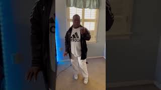 Dj giving the People free Alcohol and they started fighting in the club 🤣😂