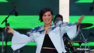 Nelly Furtado - Powerless + Sticks and Stones - We Day 2017