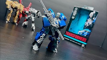 WORTH THE LONG WAIT?! Transformers Studio Series Deluxe Class DOTM QUE (Wheeljack) Reviewdeo