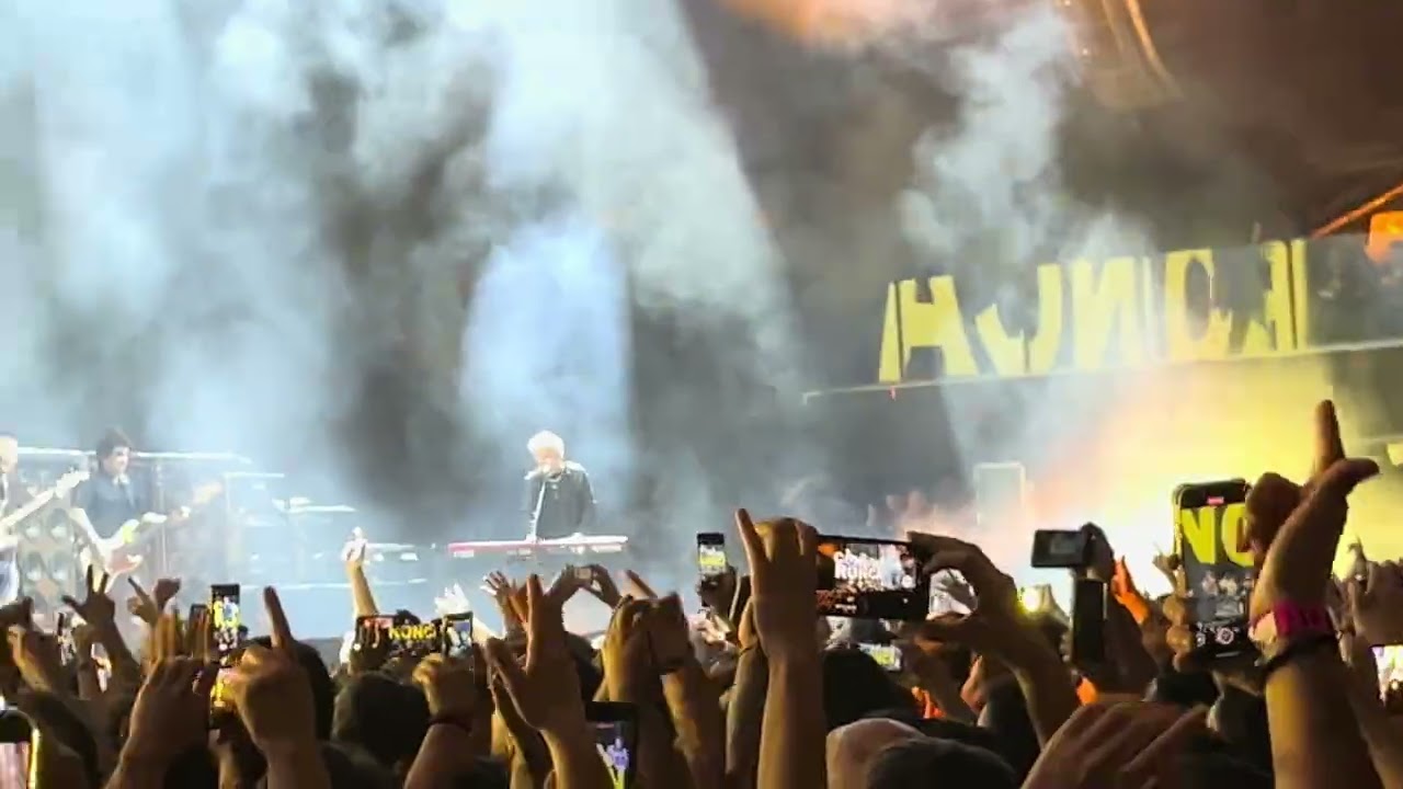 Divididos - M Cantilo - Ciro Martínez -S Andersen - N Recalde  - W Piancioli-/ Marcha de la bronca